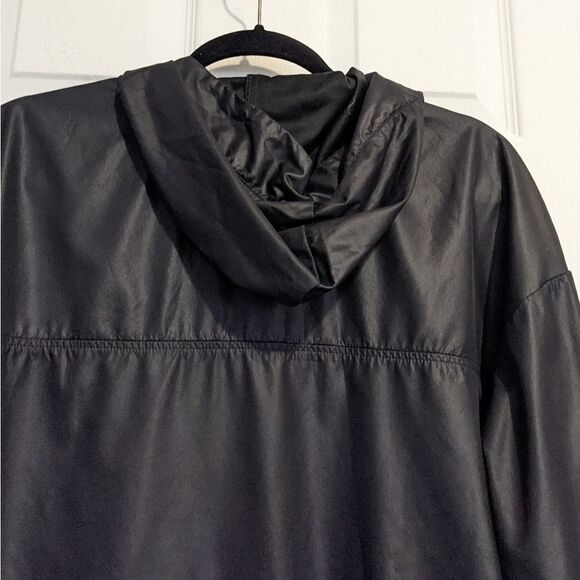 Fabletics Europa Pullover Jacket Windbreaker Black - Picture 6 of 16